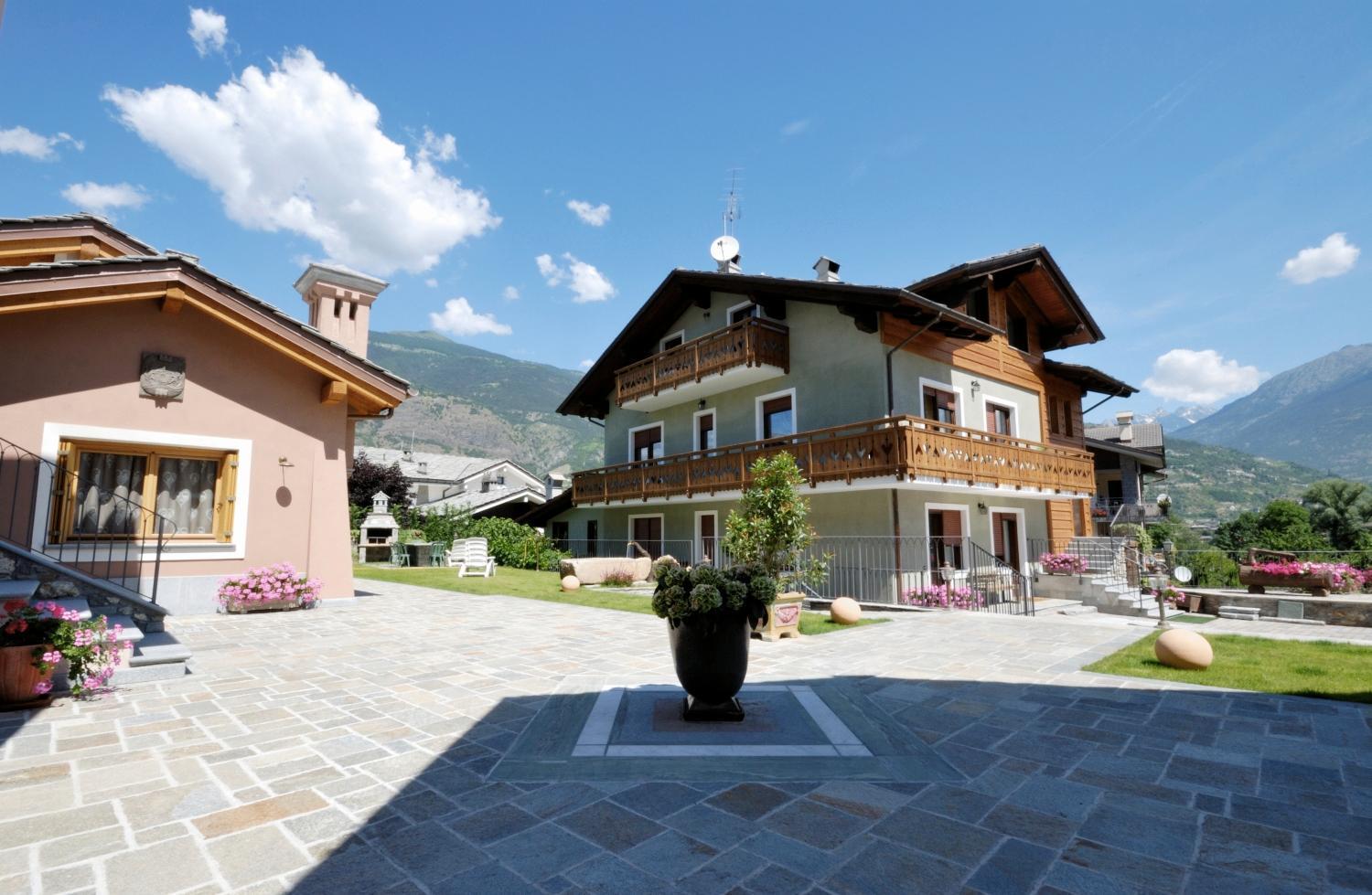 Au Petit Chevrot Cerise Exterior foto
